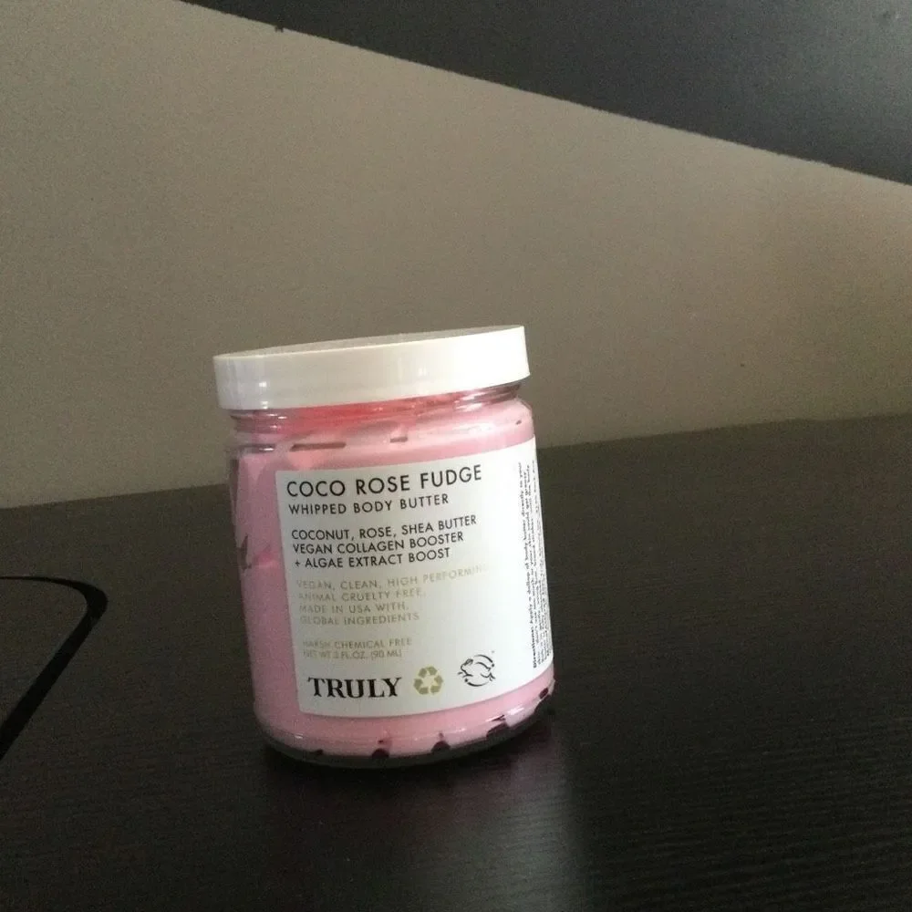 TRULY BEAUTY EXCLUSIVE COCO ROSE FUDGE JUMBO WHIPPED BODY BUTTER.